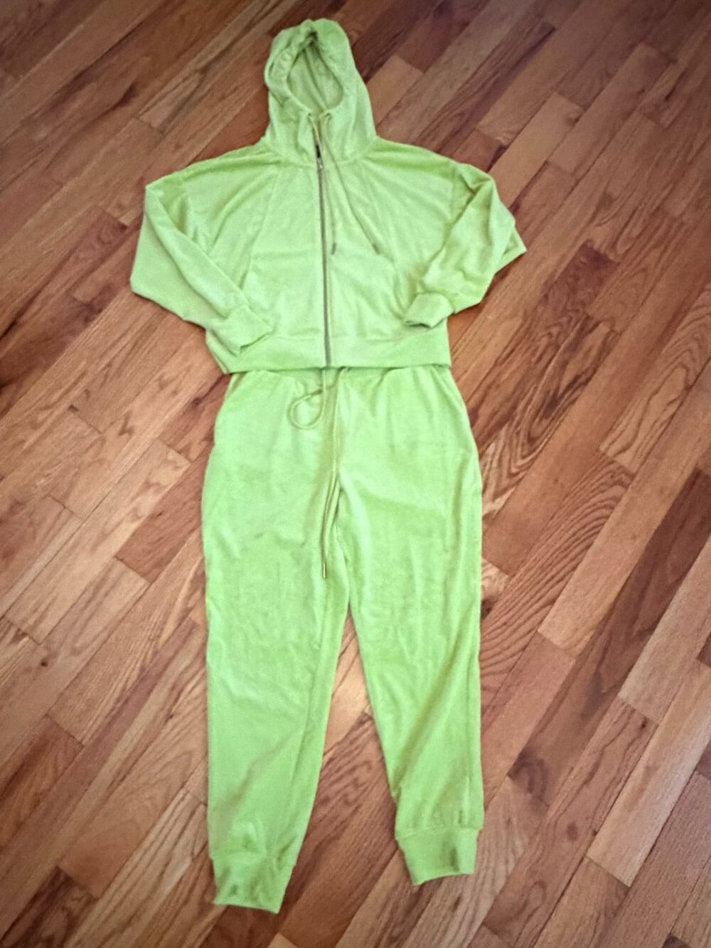 Bright Green Sweatpants and Zip Up Hoodie Set - NWOT - Truth by Republic